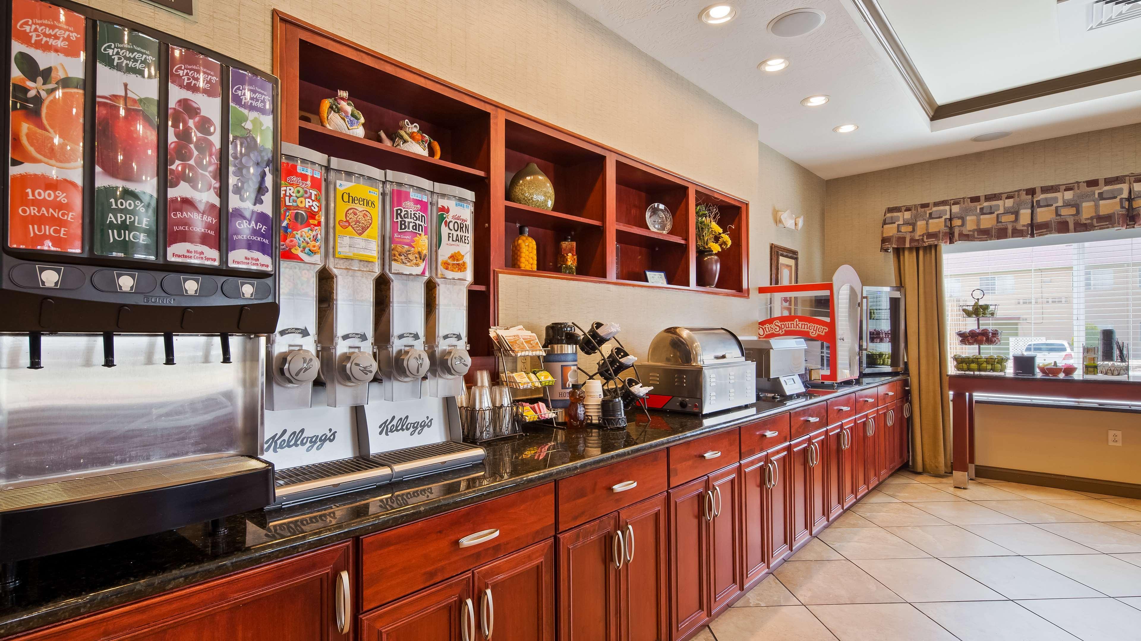 Best Western Plus Montezuma Inn And Suites Las Vegas Dış mekan fotoğraf